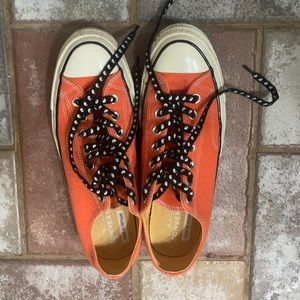 Orange limited addition yin yang converse extremely good condition